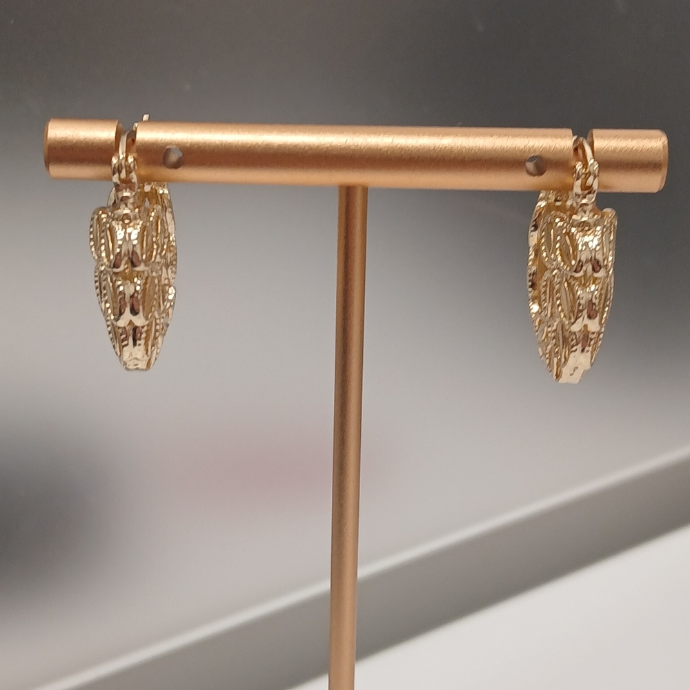 Nwot 18k Gold-plated Lace Style Filigree hoop earrings, By Pretty Bird - Picture 6 of 9
